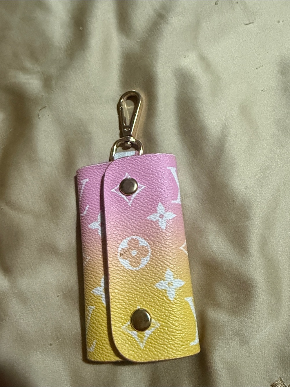 Louis Vuitton Pink to Yellow Monogram Key & Card Holder - Picture 1 of 5